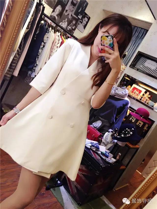 gucci2019新款裙 (gucci花西装harry styles)