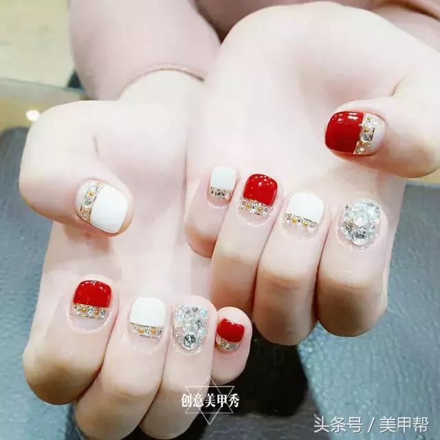 夏天的美甲款式短指甲显白,指甲又短又宽怎么美甲