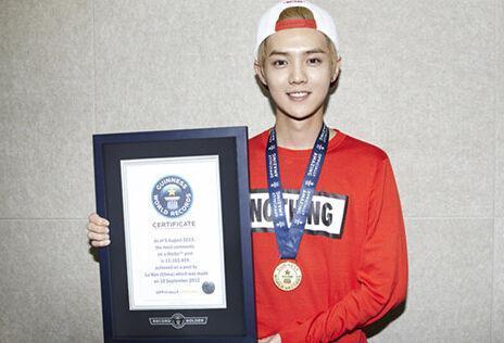 鹿晗少年英豪勇斗,鹿晗足球少年