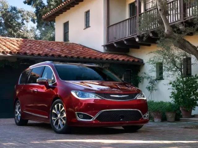 贵士塞纳大捷龙对比,塞纳大捷龙