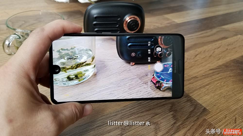 夏普aquosr2是什么手机,夏普aquosr2和索尼xz3哪个好