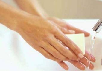 正确使用公用马桶的方式,让你与细菌说拜拜