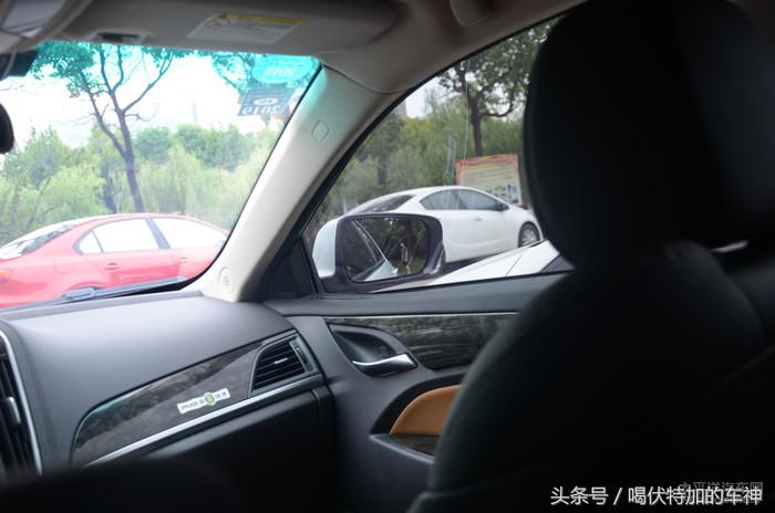 比亚迪秦新能源2017款1.5t秦100,比亚迪e5和比亚迪秦100哪个好