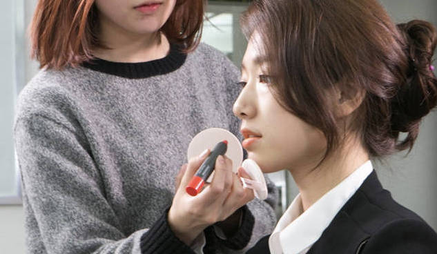 比ysl更好的口红牌子有哪些,迪奥香奈儿ysl哪种口红最好