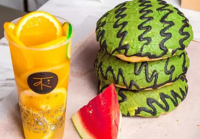 gucci和ysl哪个包包好,ysl和gucci包谁更值得买