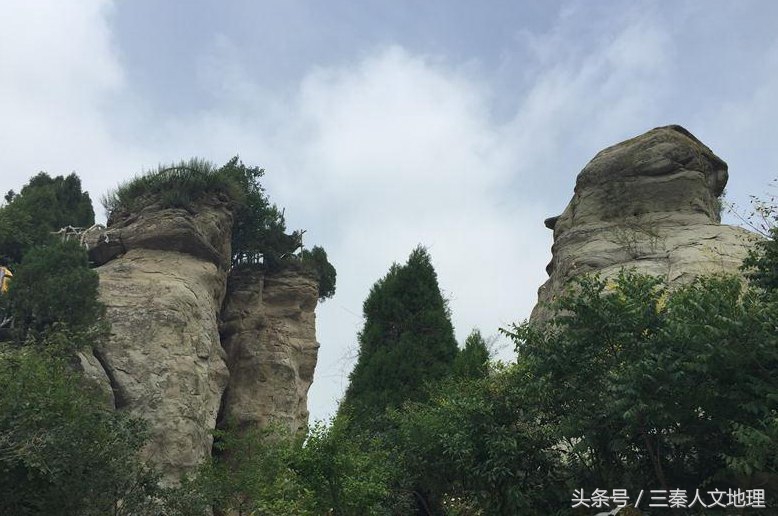 灞卞穿鍦拌川濂囪,灞卞穿濂囪鍥剧墖澶у叏