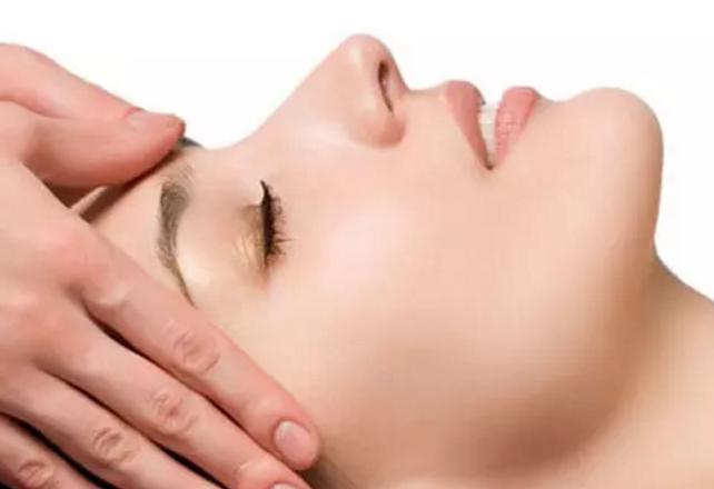 怎样减少眼部皱纹和眼袋的方法,快速消除眼部皱纹眼袋的好妙招