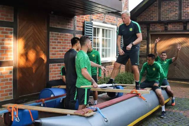 自制皮划艇比赛,野外徒步五公里拉练日记