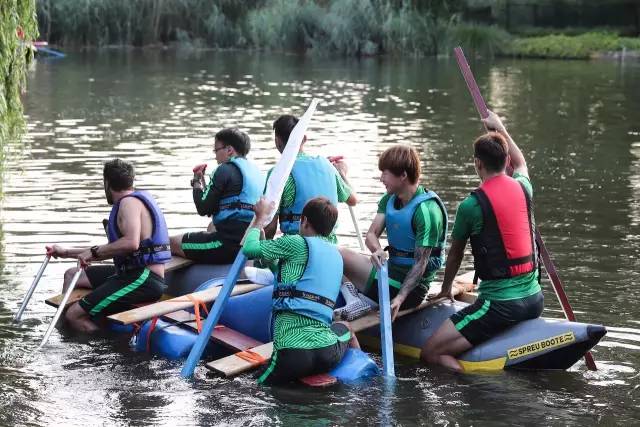 海外拉练日记(二):自制皮划艇大赛high翻全队附海量图集