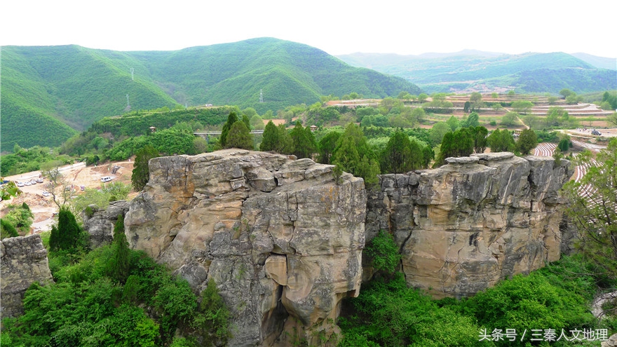 灞卞穿鍦拌川濂囪,灞卞穿濂囪鍥剧墖澶у叏
