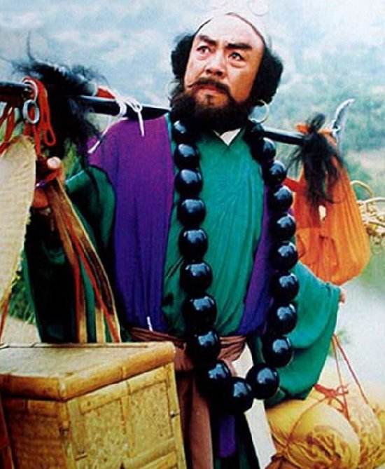 六小龄童猪八戒敢问路在何方,六小龄童猪八戒现在多少岁