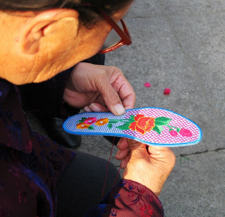秋冬季养脚鞋垫,养足祛臭竹炭鞋垫