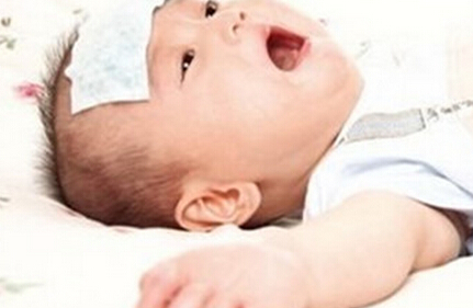 宝宝发烧不用慌简单几招就搞定,宝宝发烧妈妈要知道的知识