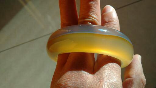 冰彩玛瑙手镯,马料高冰透玛瑙手镯