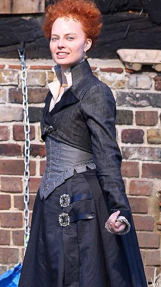 能把自杀突击队小丑女化妆的这么难看，好莱坞的化妆技术真厉害