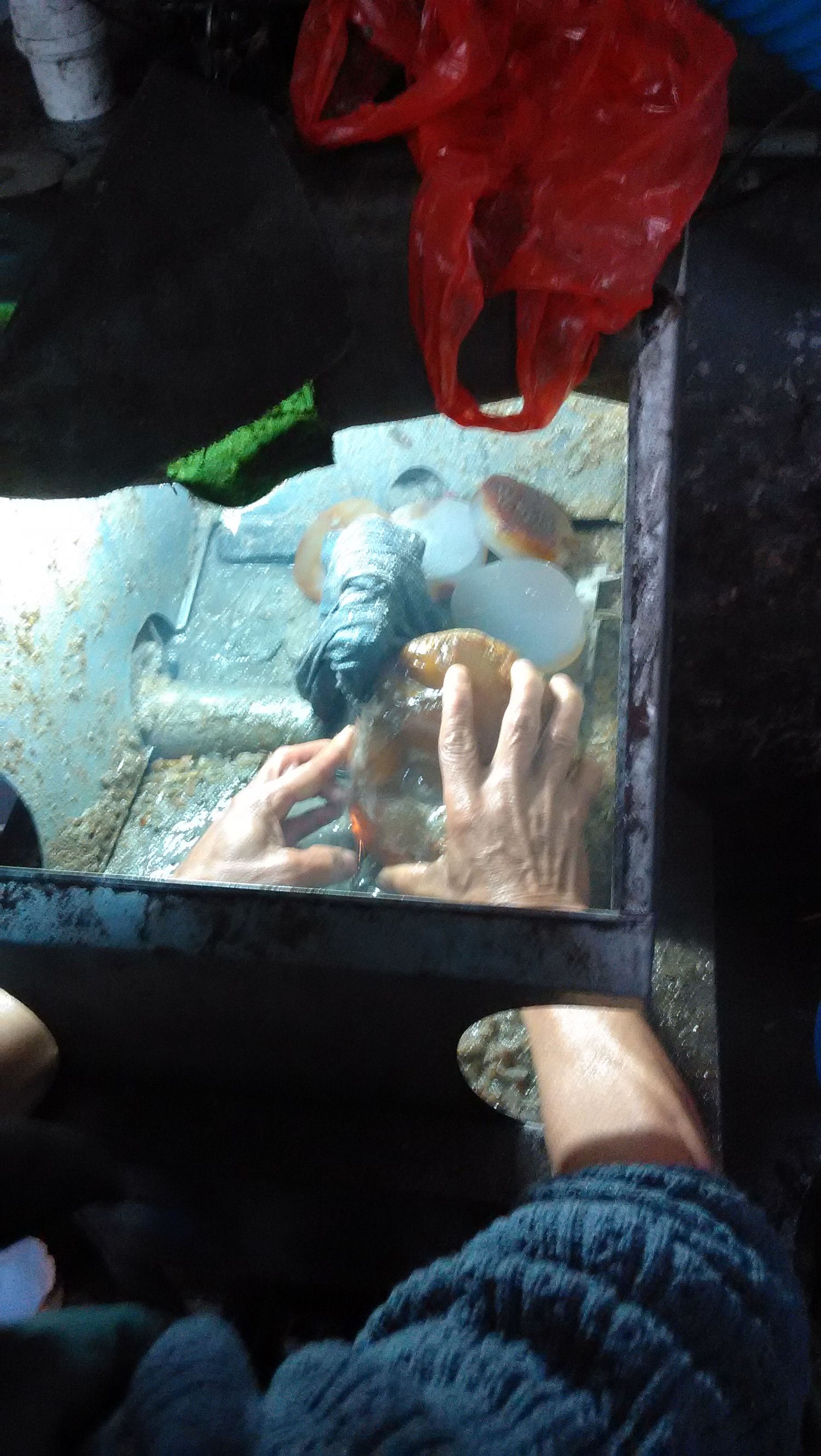 冰彩玛瑙手镯,马料高冰透玛瑙手镯