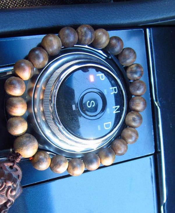 为什么觉得迈腾比奥迪a6l空间大,奥迪a6l和迈腾330豪华对比