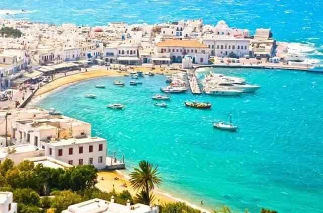 全世界的beach，究竟哪一个美女最多，哪一个又最爱裸游？