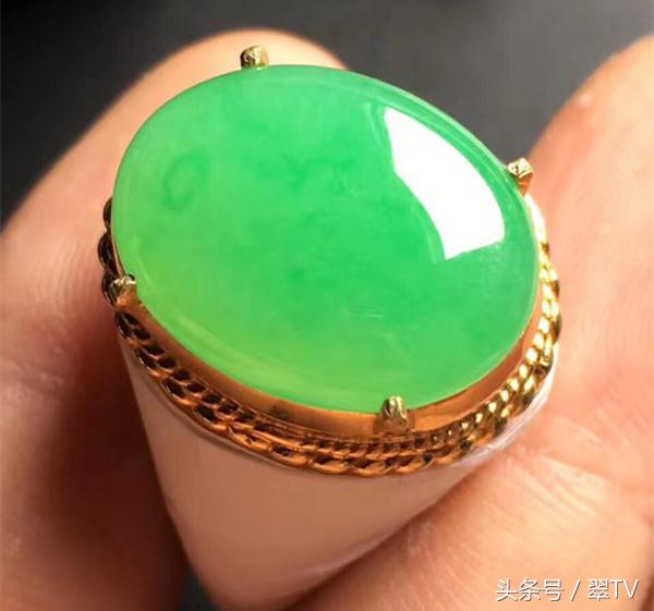 这9种长得很像翡翠的石头，价格很便宜，买错你就吃大亏