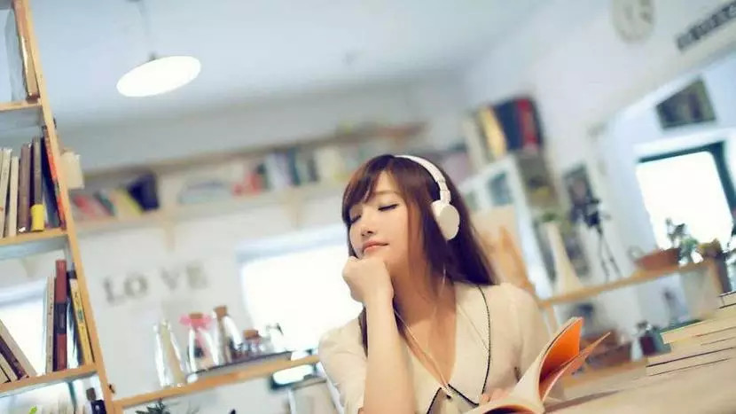 你是不是特别喜欢听歌,你喜欢听歌吗