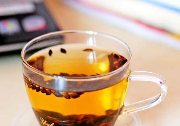 小肚子突出像孕妇？不起眼的小食材每天吃，燃脂刮油甩掉大肚腩