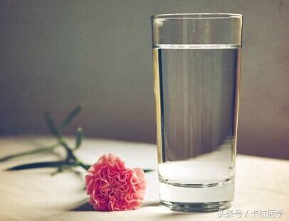 如果男朋友对你说多喝开水,如果男生跟你说多喝热水