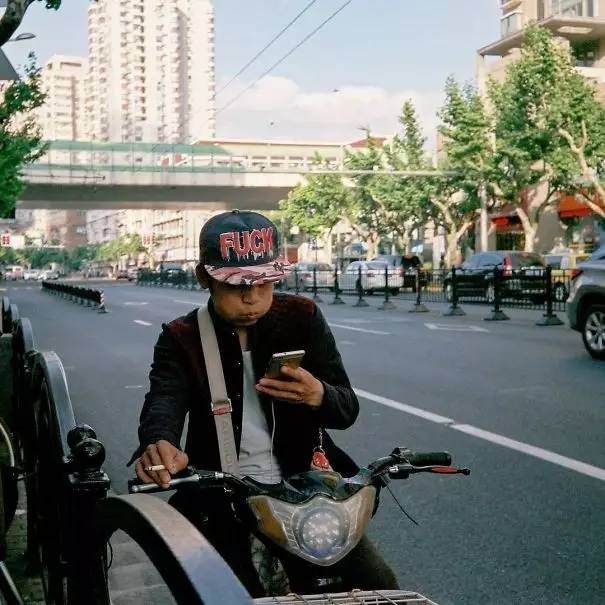 老外的奇葩中文t恤,歪果仁的奇葩衣服