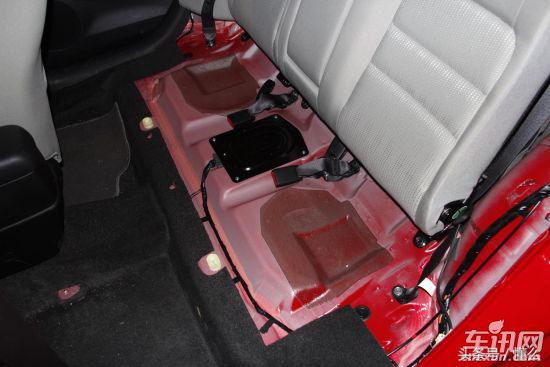 拆车坊六代凯美瑞拆解,拆车坊马自达阿特兹