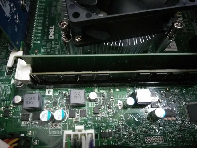 电脑自动重启是主板哪里坏了,台式电脑自动重启是怎么回事