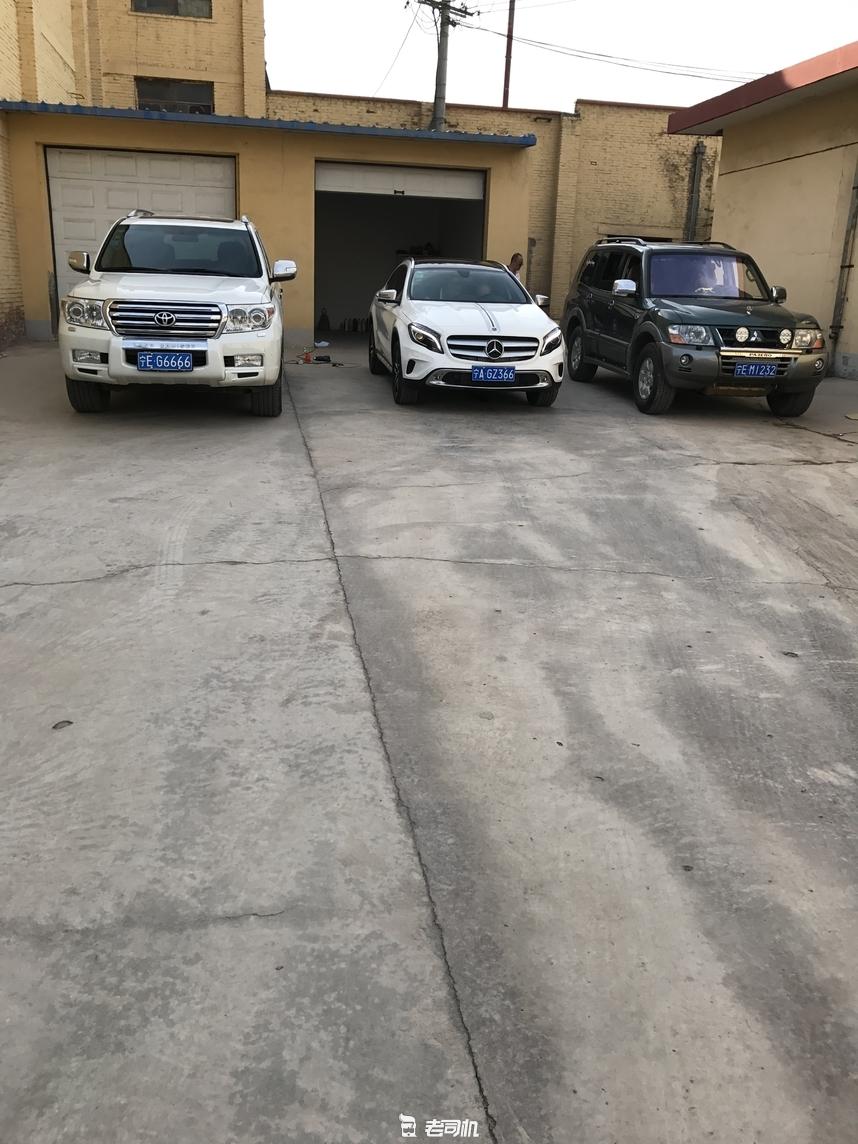 15年陆巡5.7v8,老款陆巡与新款陆巡对比