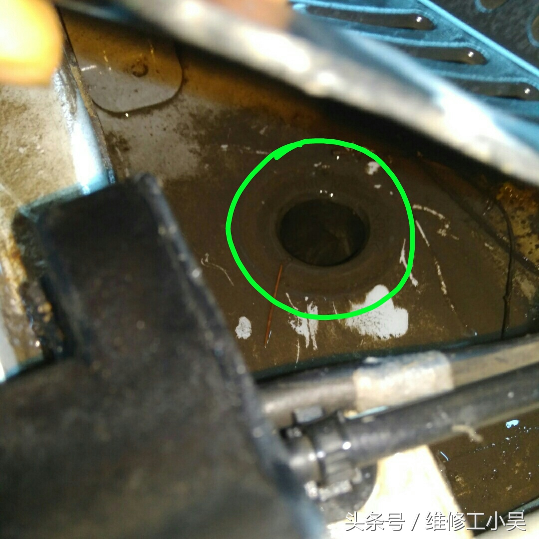 雨中行车注意事项,大雨后检查车子是否进水