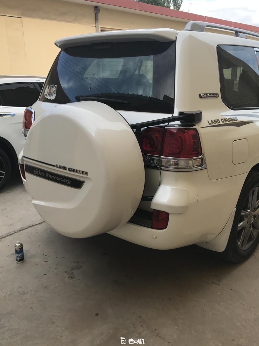 15年陆巡5.7v8,老款陆巡与新款陆巡对比