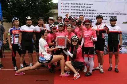 骑自行车同伴被狗咬,骑自行车被狗咬了怎么办