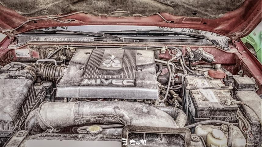 三菱帕杰罗和普拉多比试越野,三菱帕杰罗越野对比丰田霸道