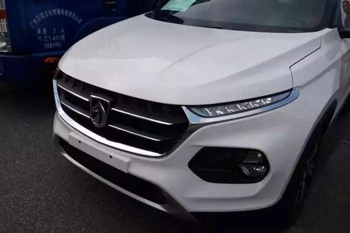 油耗低颜值高动力足空间大的车,4万多代步车配自动挡油耗仅5.3升