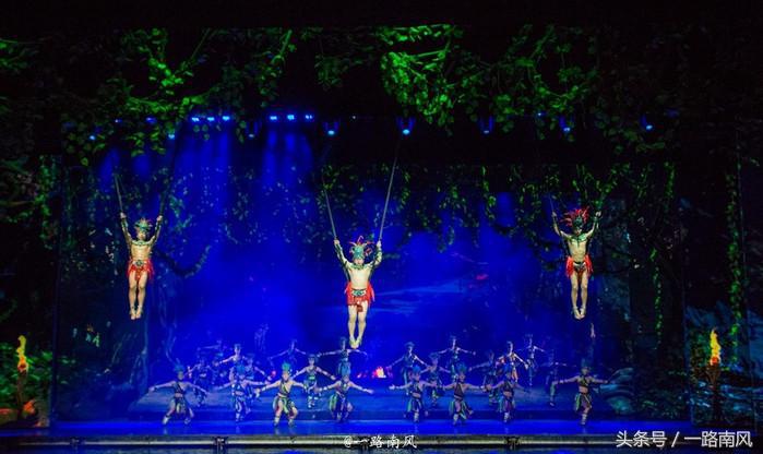 三亚千古情快闪游客抢镜视频,三亚千古情秀