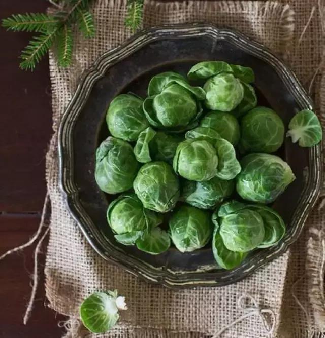 增肌减脂要怎么吃和锻炼,边增肌边减脂怎么吃