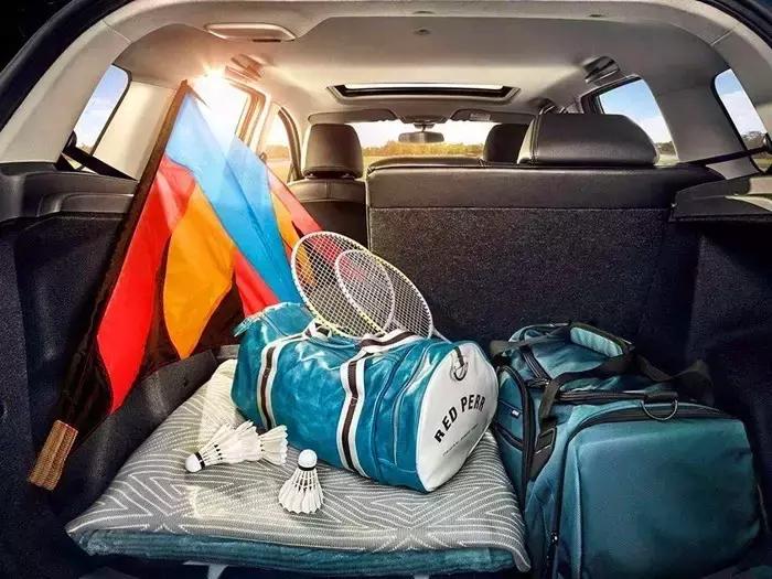 油耗低颜值高动力足空间大的车,4万多代步车配自动挡油耗仅5.3升