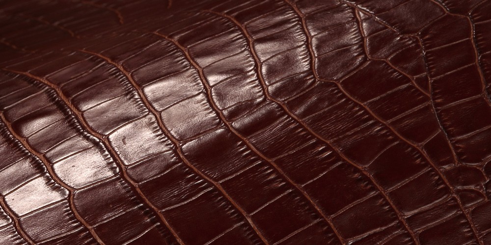 看起来差不多价格相差甚远,各类鳄鱼皮的价位