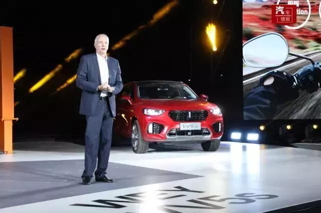 某国产神车遭解体，这款车却顶起了六吨重的集装箱，安全不是吹的