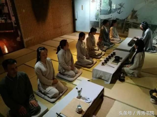 新婚燕尔其实是一曲爱情的悲歌,新婚燕尔出自哪首歌