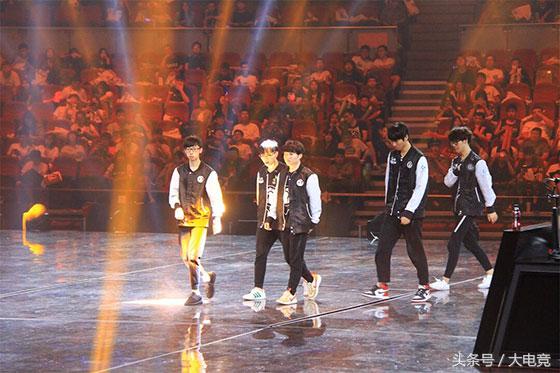 WE鏖战五场！兮夜卡萨丁偷家救主！击败IG拿下LPL最后一张S7门票