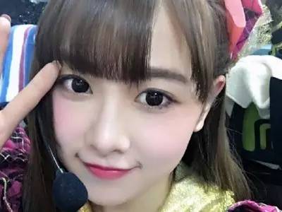 日本天团akb48,akb48是地下偶像吗