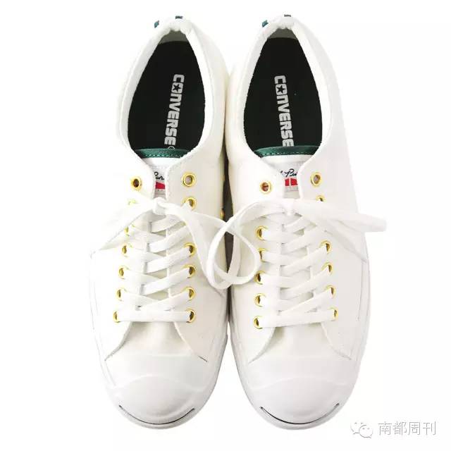 有一款很火爆的小白鞋,这才是小白鞋的正确打开方式