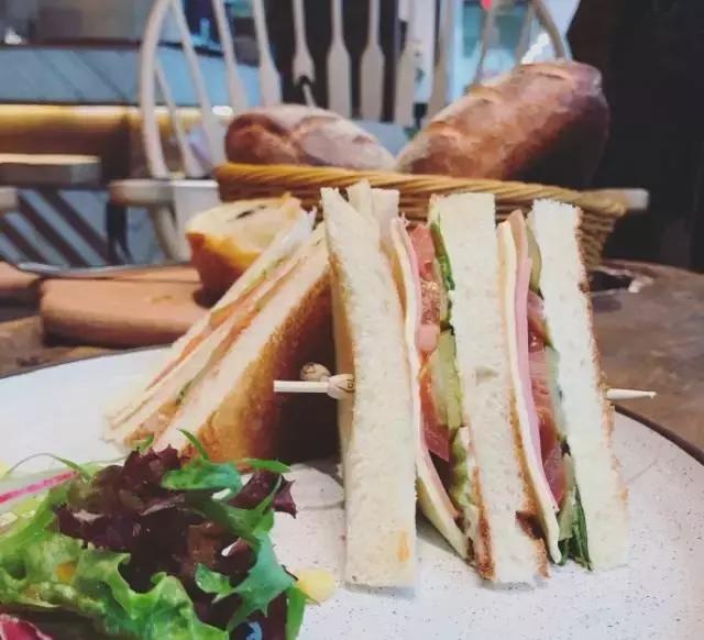 2019年吃货来武汉必吃的美食 (2020武汉吃货必备的20个美食常识)