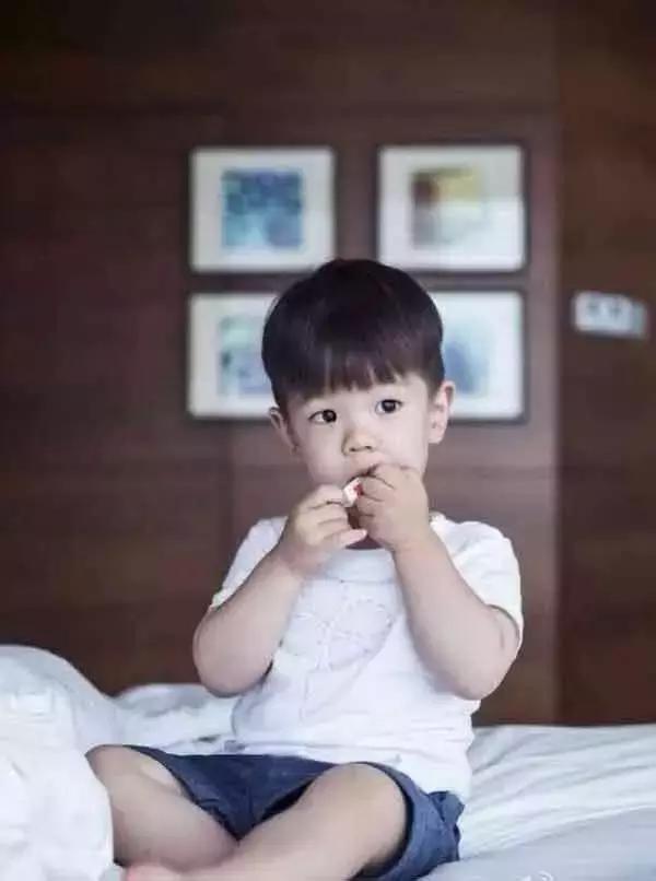 嗯哼小海绵视频,嗯哼模仿海绵宝宝