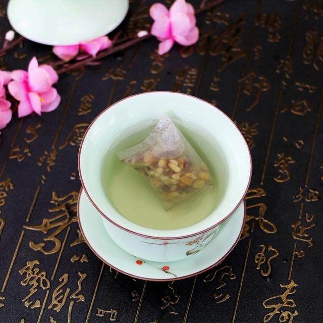 湿气太重容易引发妇科疾病，常吃这些食物，赶走体内湿气