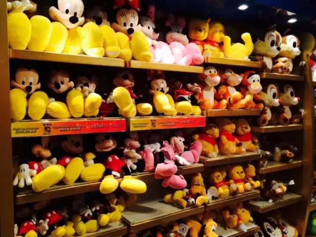 还需要各地去找，其实这些东西在机场买最便宜！