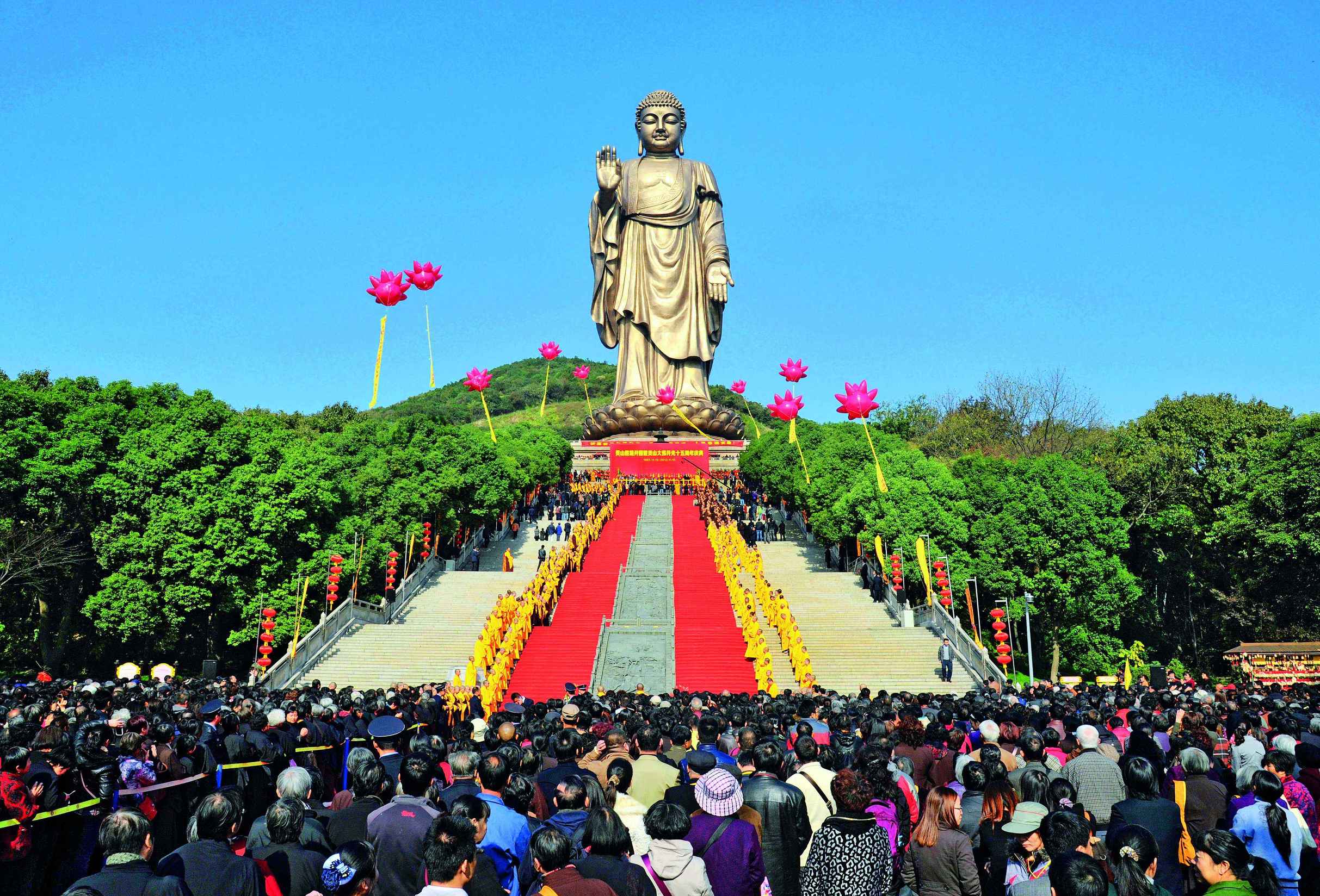 无锡灵山大佛里面有阿弥陀佛,无锡最好三个景点灵山大佛