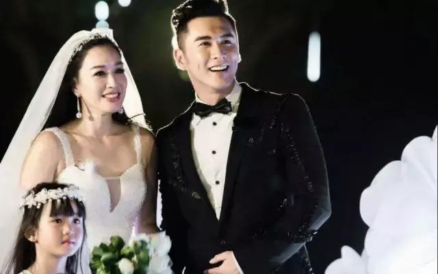 为什么看到潘玮柏送的项链，吴昕哭了？